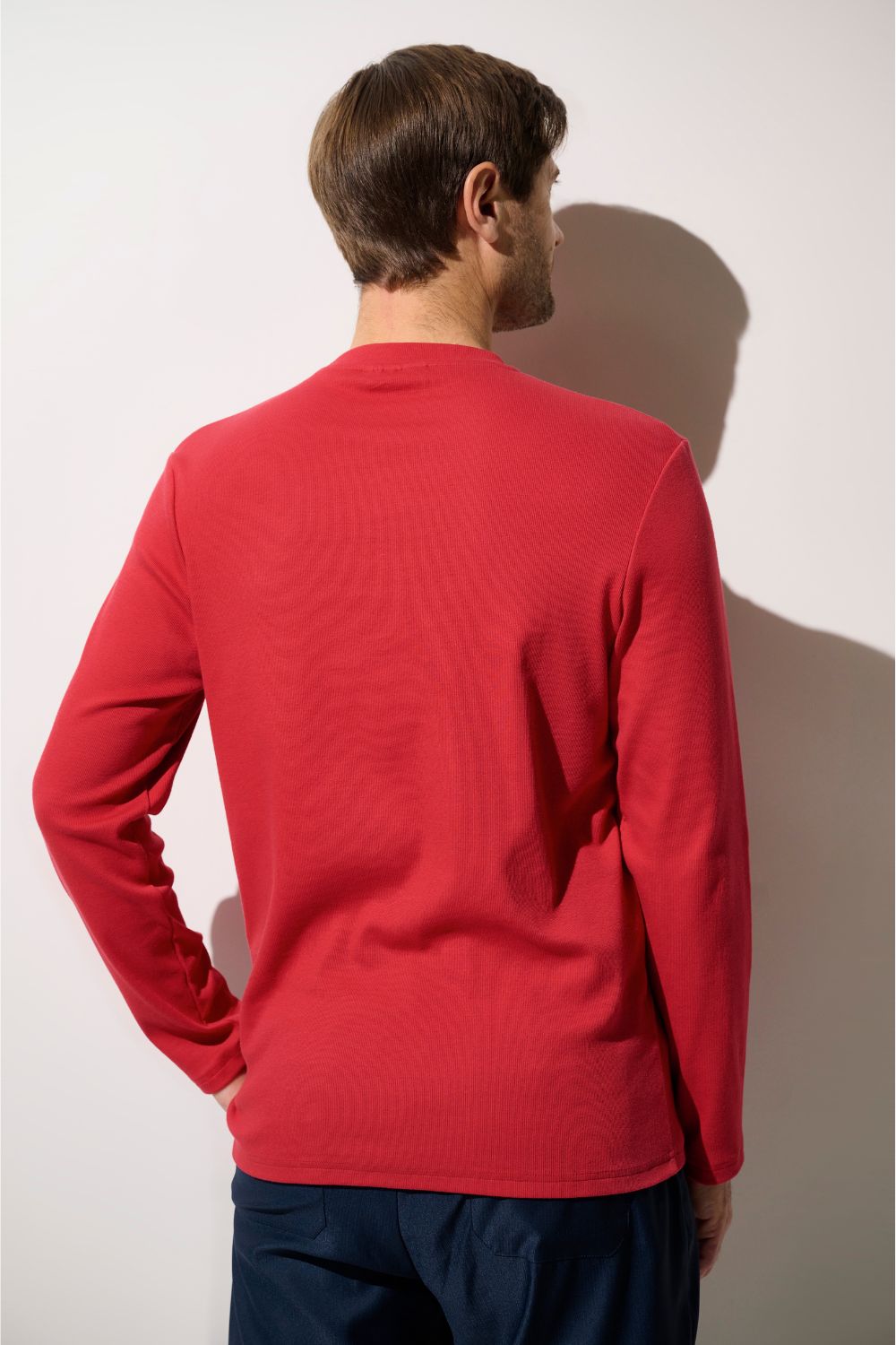 T-shirt anti-UV - Faro rouge pour homme, léger et UPF 50+, idéal pour une protection solaire quotidienne.