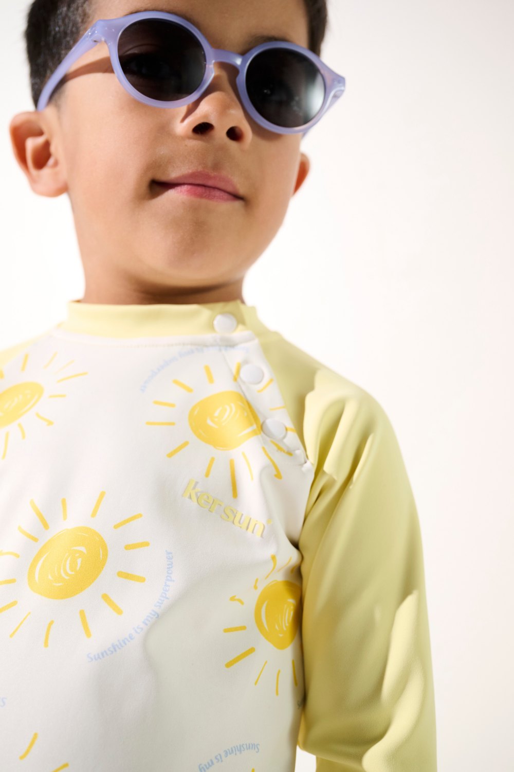 T-shirt de bain anti-UV - Samoa pour enfant, à manches longues, léger et respirant, avec motif soleil et protection UPF 50+.