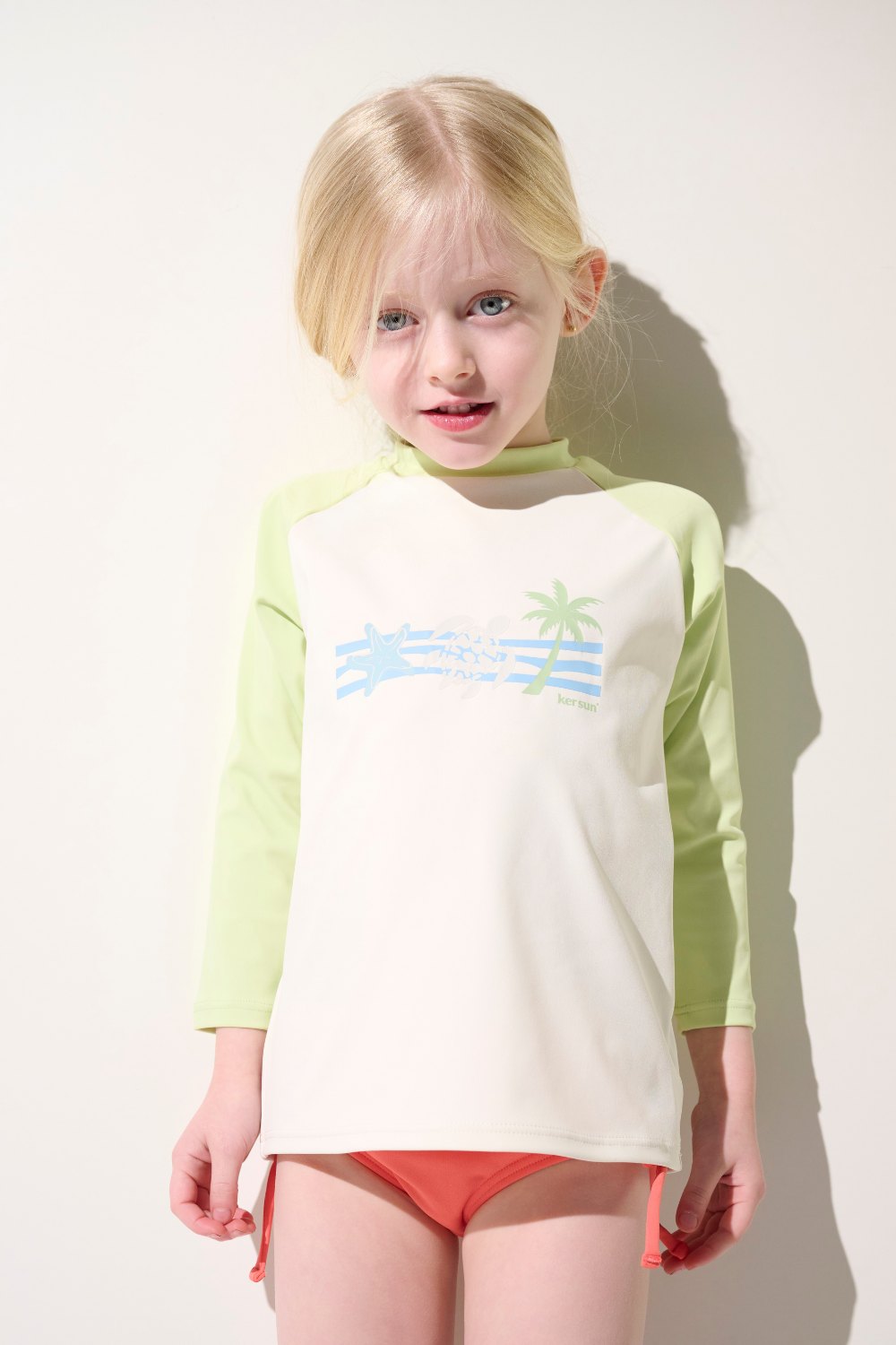 T-shirt de bain anti-UV - Fidji pour enfant, manches longues, léger et UPF 50+, parfait pour la plage.