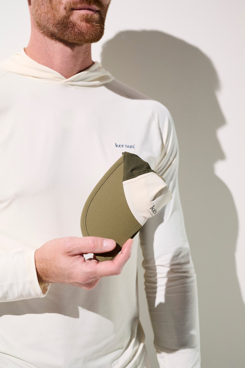 Casquette anti-UV - Sequoia pour homme, couleur verte et beige, offrant une protection solaire UPF 50+.