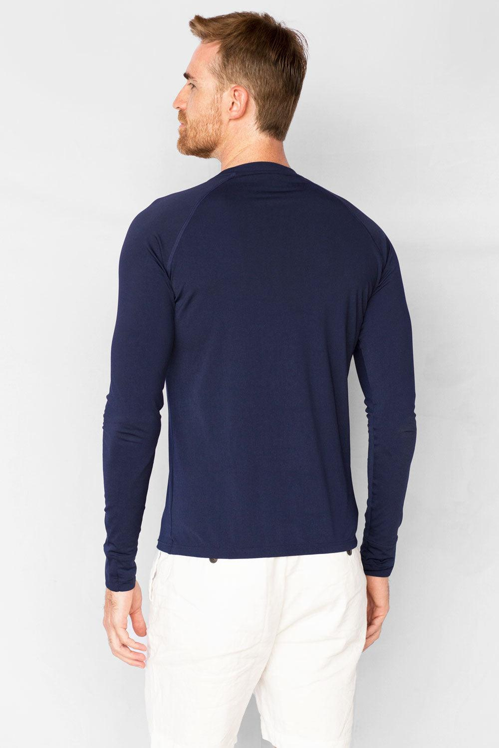 T-shirt de bain anti-UV pour homme, coupe ajustée, UPF 50+, idéal pour activités aquatiques.