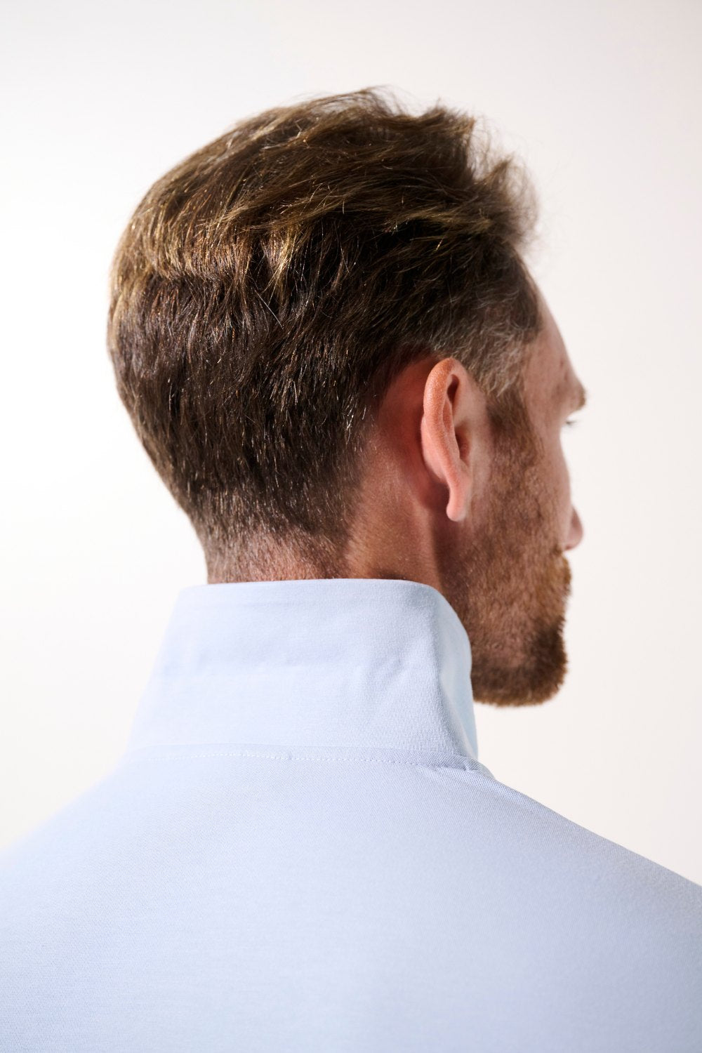 Polo anti-UV - Saint-Malo pour homme, tissu léger et élégant avec col montant, idéal pour la protection solaire.