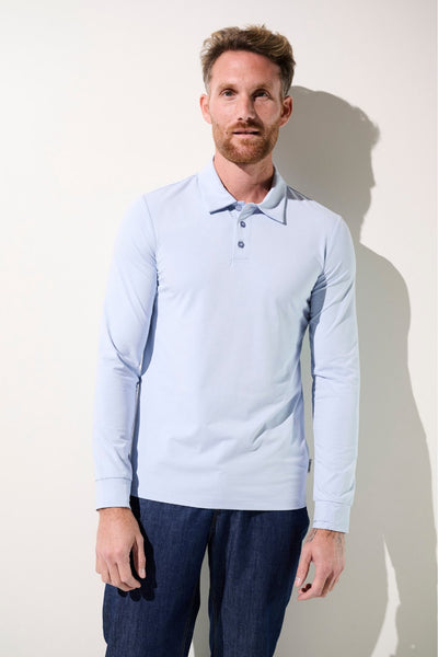 Polo anti-UV bleu clair pour homme, élégant et léger, offrant une protection solaire UPF 50+.