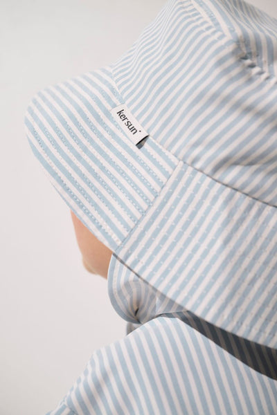 Bob anti-UV - Sylt rayé bleu clair, léger et respirant, protection solaire pour enfant, marque Ker Sun.