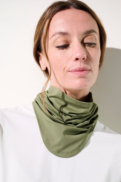 Tour de cou anti-UV - Boston en vert olive pour femme, léger et confortable pour protection solaire UPF 50+.