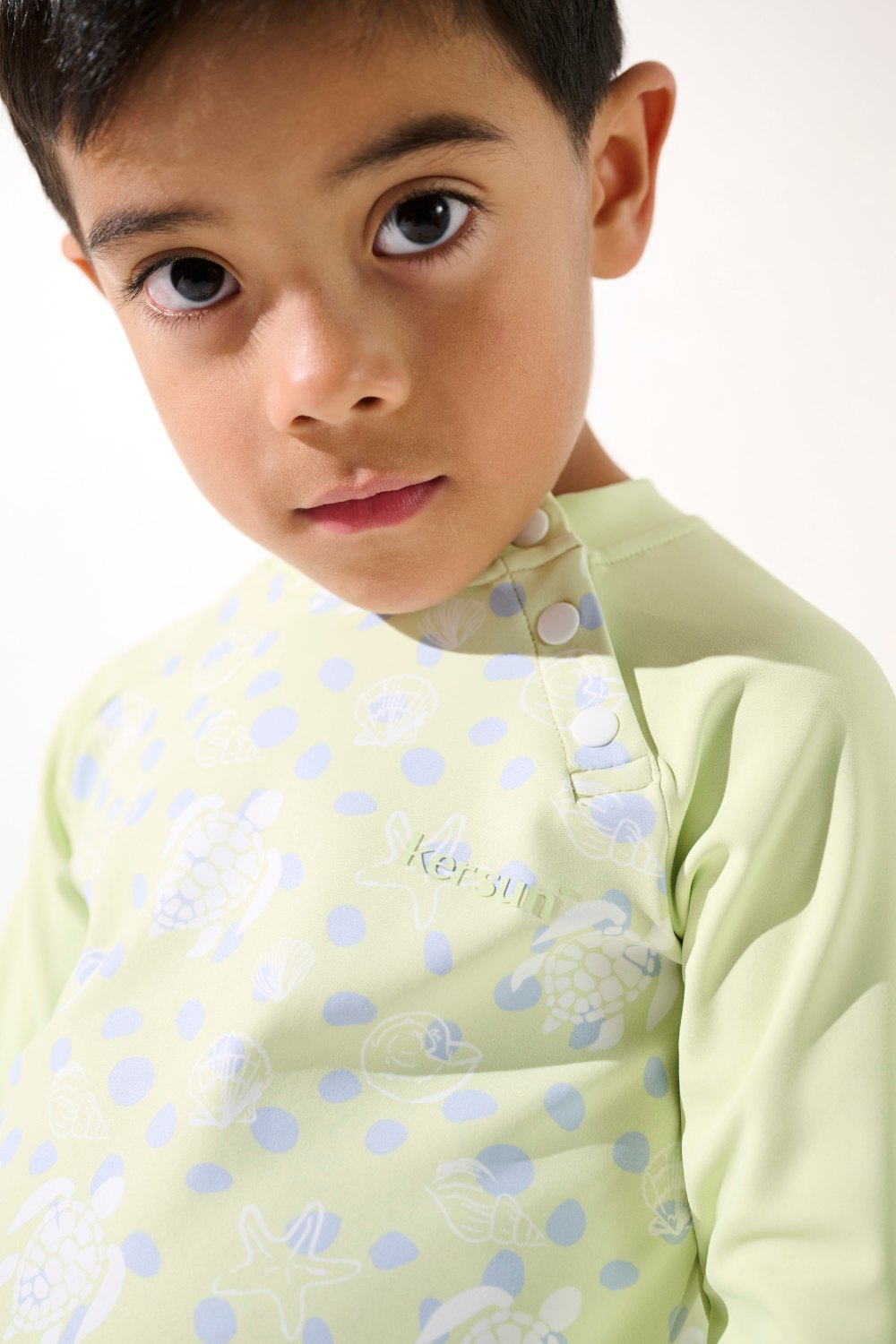 T-shirt de bain anti-UV - Samoa, vert clair pour enfant, léger, UPF 50+, parfait pour se protéger du soleil.