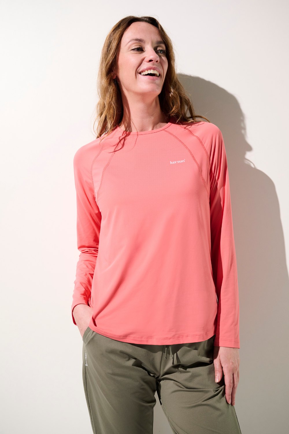 T-shirt anti-UV - Oasis rose pour femme, manches longues, UPF 50+, idéal pour activités en plein air.