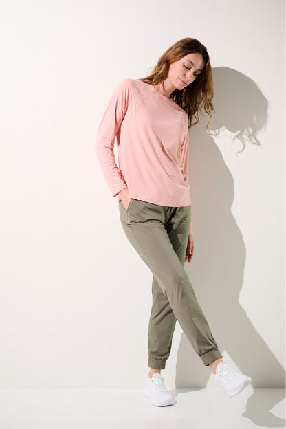 T-shirt anti-UV - Oasis rose pour femme avec pantalon léger, parfait pour les activités en extérieur, protection UPF 50+.