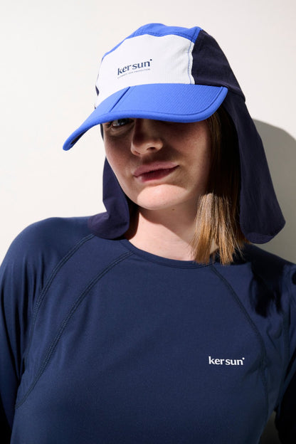 Casquette anti-UV - Sequoia bleu et blanc, conçue par Ker Sun, offrant protection solaire UPF 50+ pour activités en extérieur.