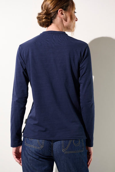 T-shirt anti-UV - La Rochelle, manches longues bleu marine pour femme, léger et confortable, offrant protection solaire UPF 50+.