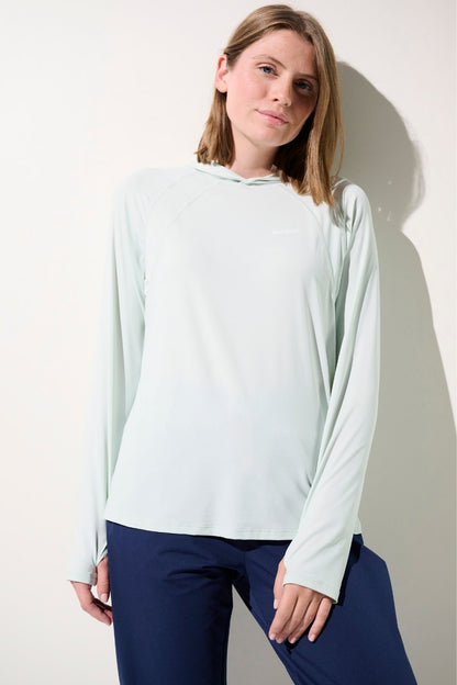 T-shirt anti-UV à capuche - Oasis en vert clair pour femme, léger et UPF 50+, idéal pour le sport en extérieur.