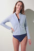 Veste de bain anti-UV - Moorea pour femme, légère et respirante, UPF 50+, manches longues, couleur bleu clair.