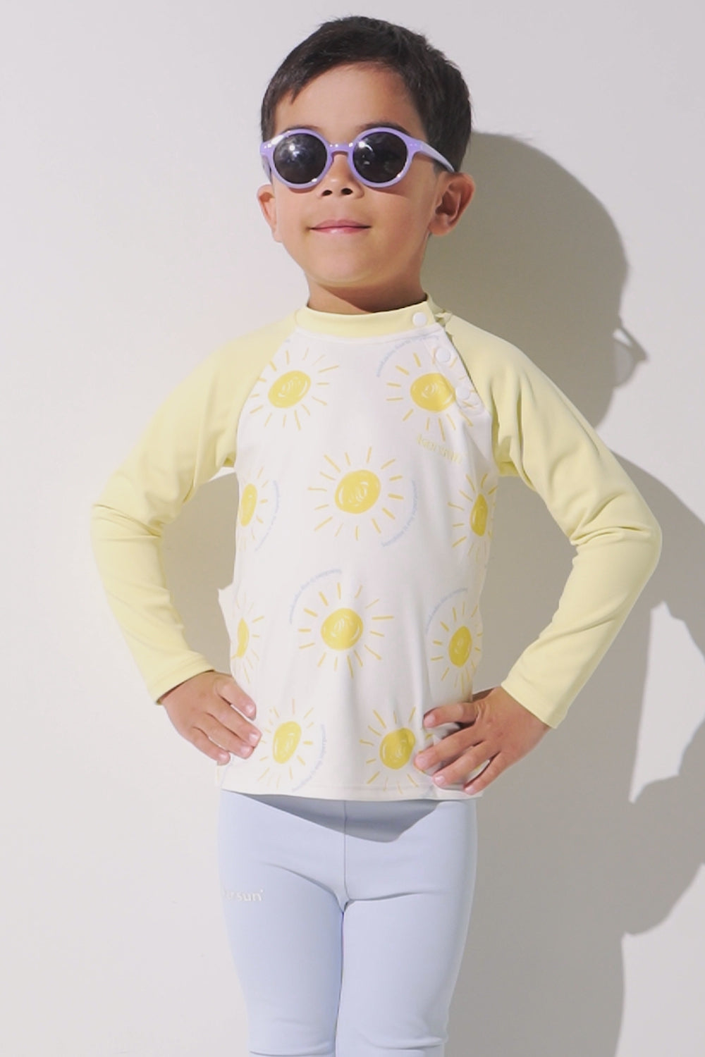 T-shirt de bain anti-UV - Samoa, jaune et blanc, UPF 50+, pour enfant, protection solaire à la plage.